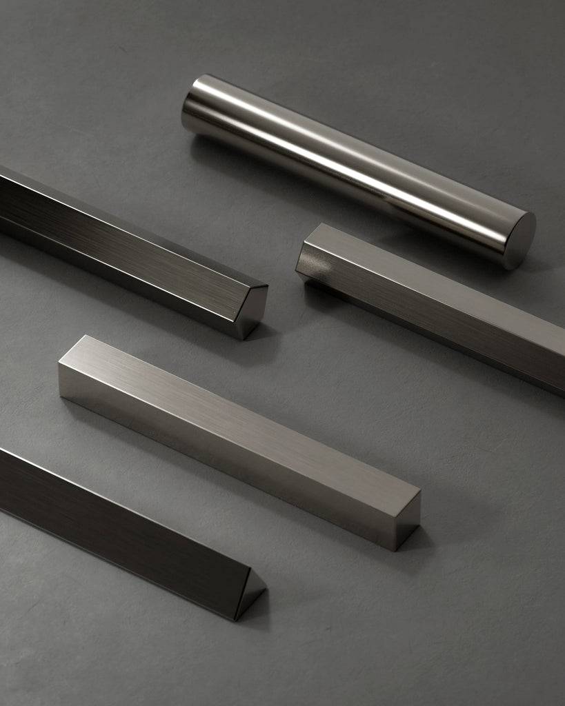 Fine Linear Brushed Platinum Metal PBR Texture - Example Scene Visualization | Superellipse