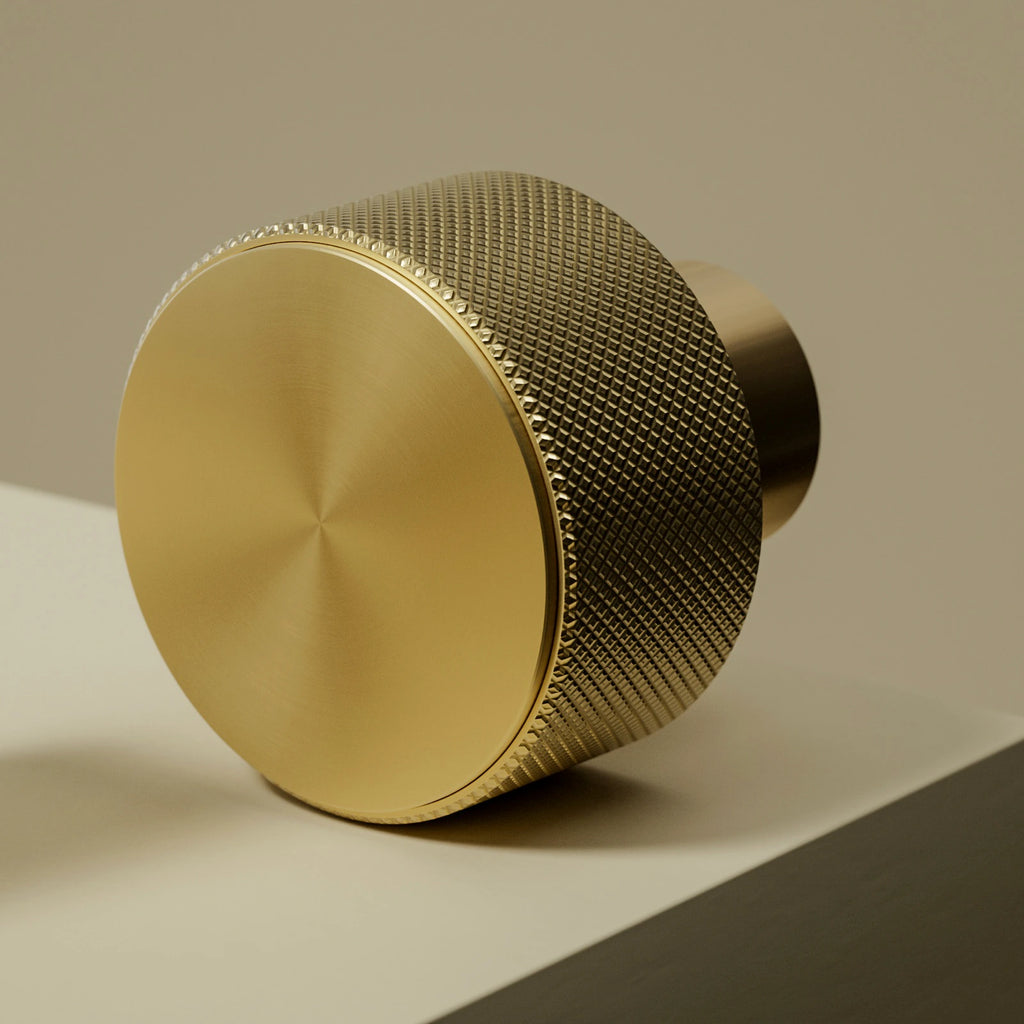 Radial Brushed Buffed Gold Metal PBR Texture - Example Scene Visualization | Superellipse