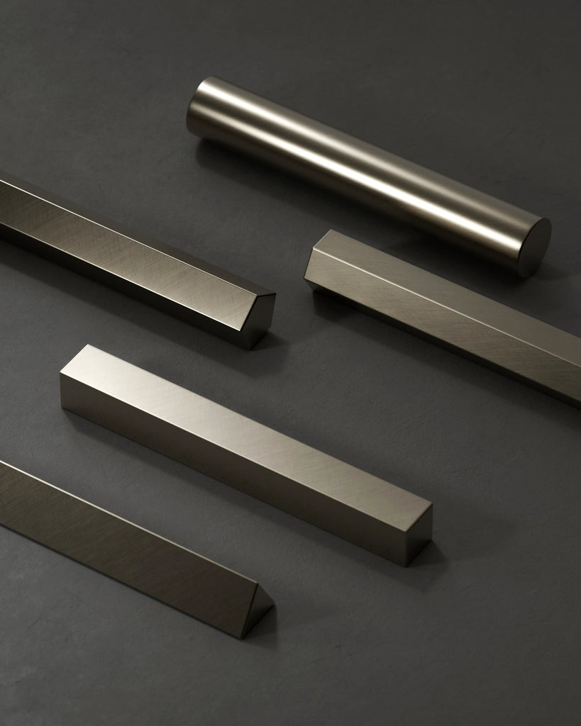 Fine Crosshatch Brushed Nickel Metal PBR Texture - Example Scene Visualization | Superellipse