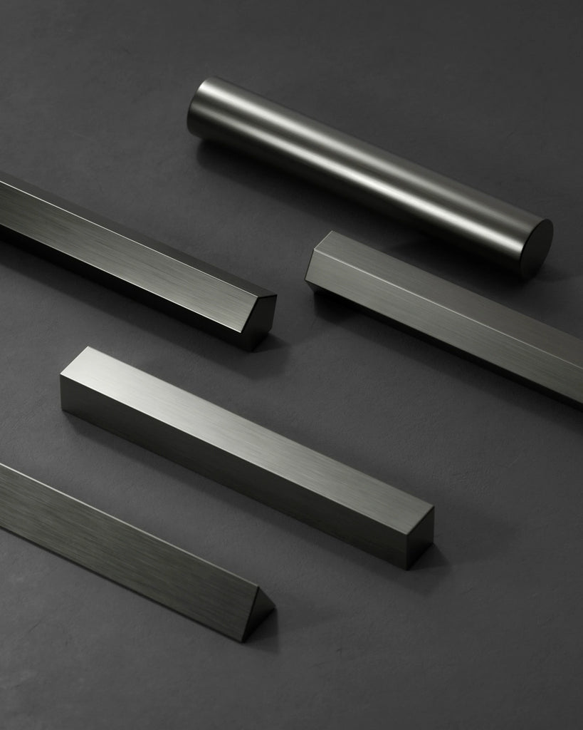 Buffed Linear Brushed Tungsten Metal PBR Texture - Example Scene Visualization | Superellipse