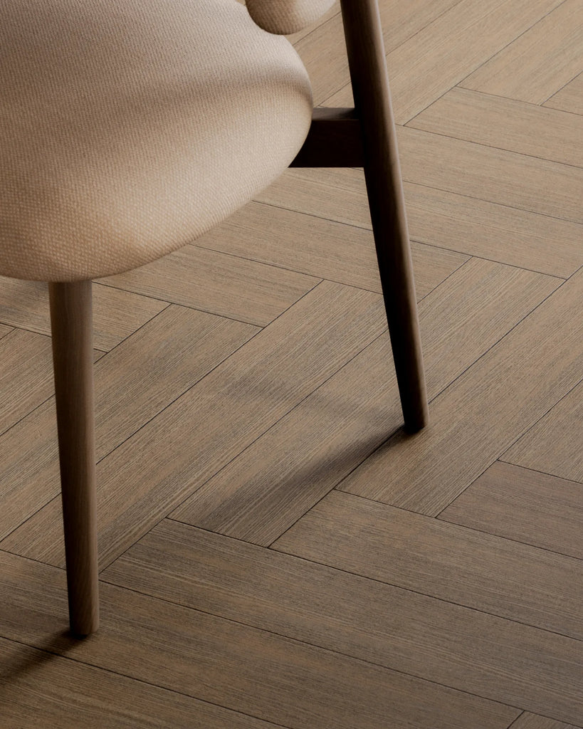 Natural Oak Herringbone Wood Floor PBR Texture - Example Scene Visualization | Superellipse
