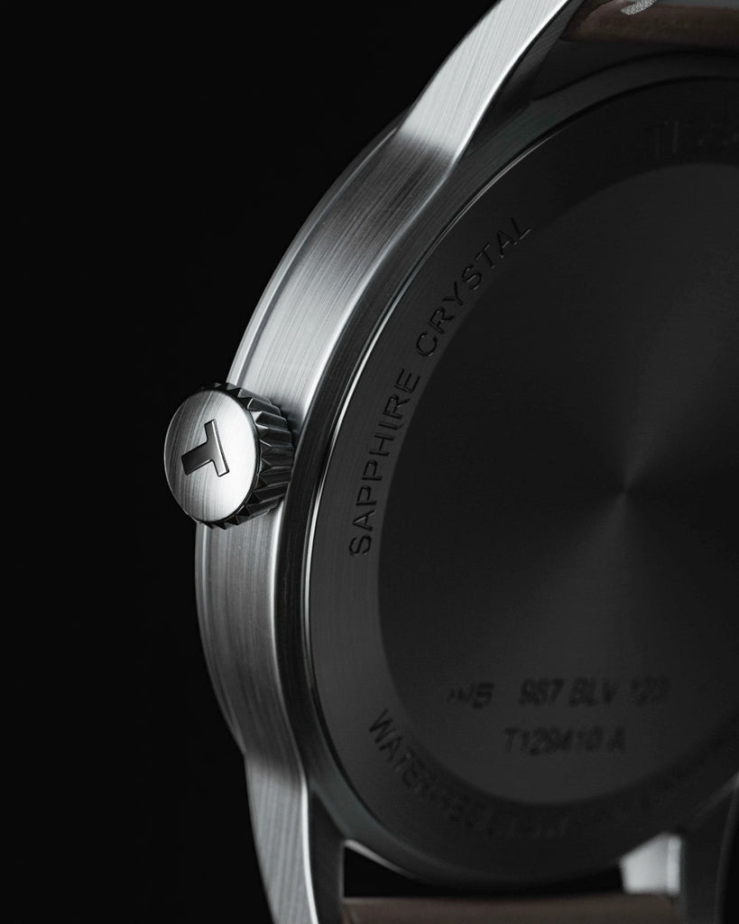 Buffed Linear Brushed Chrome Metal PBR Texture - Example Scene Visualization | Superellipse