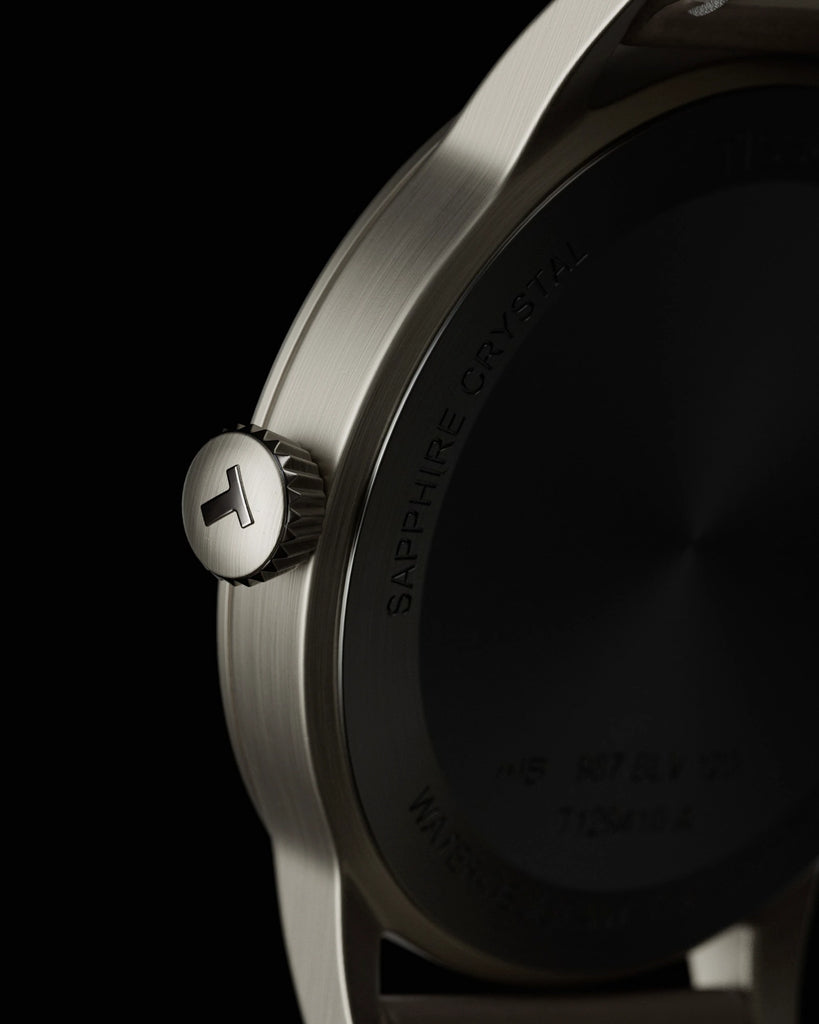 Rough Brushed Platinum Metal PBR Texture - Example Scene Visualization | Superellipse