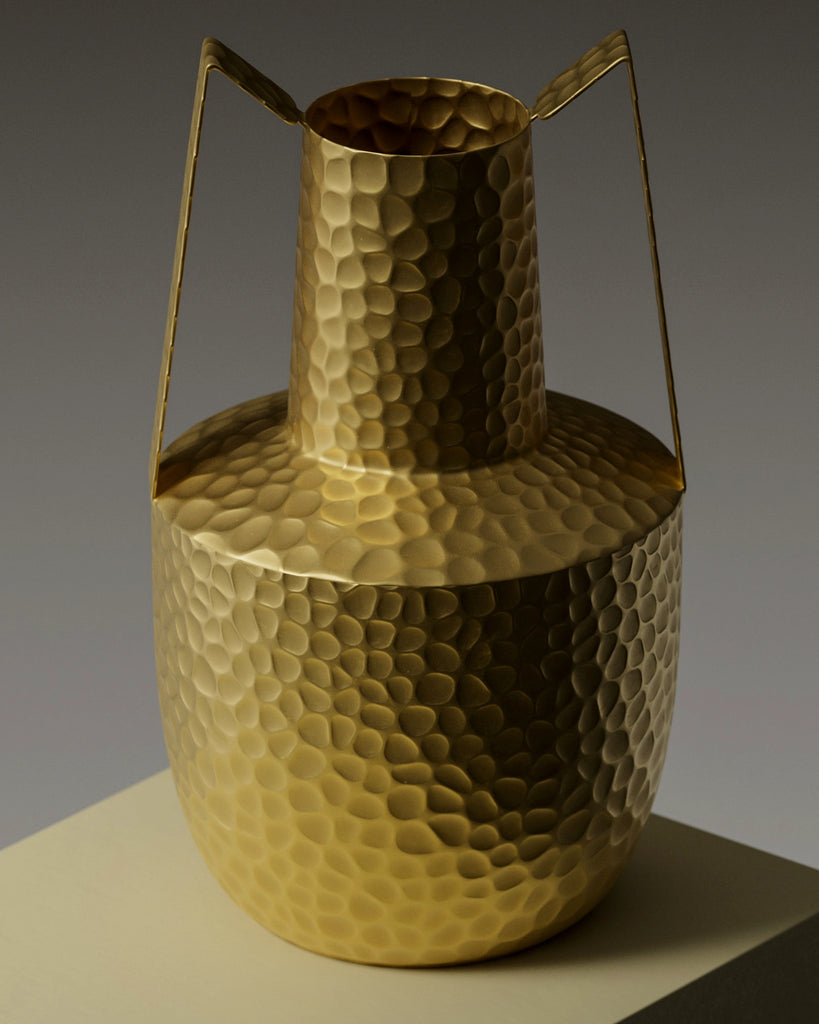 Hand Hammered Gold Metal PBR Texture - Example Scene Visualization | Superellipse