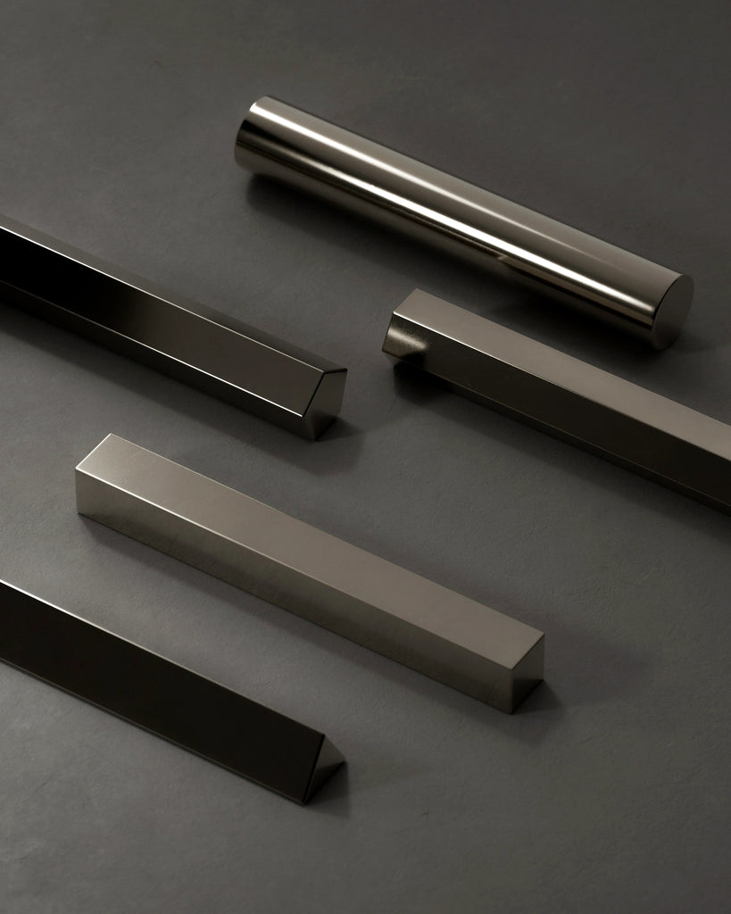 Polished As Cast Platinum Metal PBR Texture - Example Scene Visualization | Superellipse