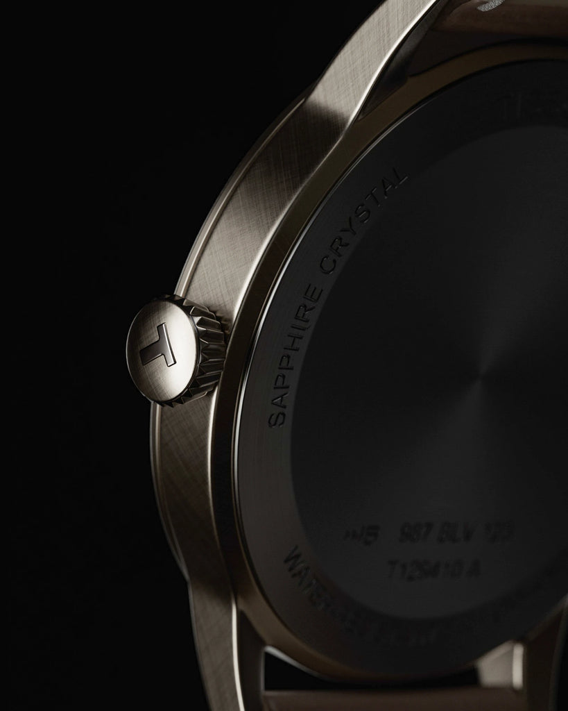 Fine Crosshatch Brushed Titanium Metal PBR Texture - Example Scene Visualization | Superellipse