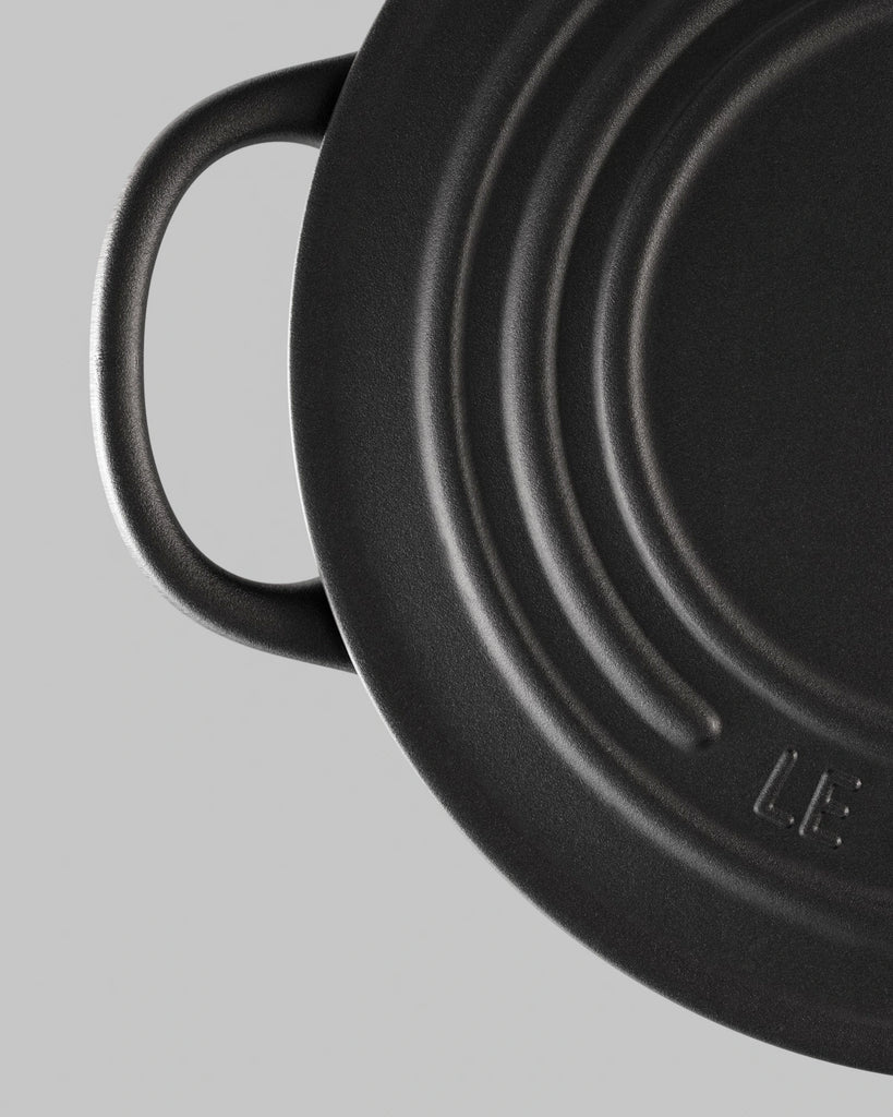 Treated Cast Iron Metal PBR Texture - Example Scene Visualization | Superellipse