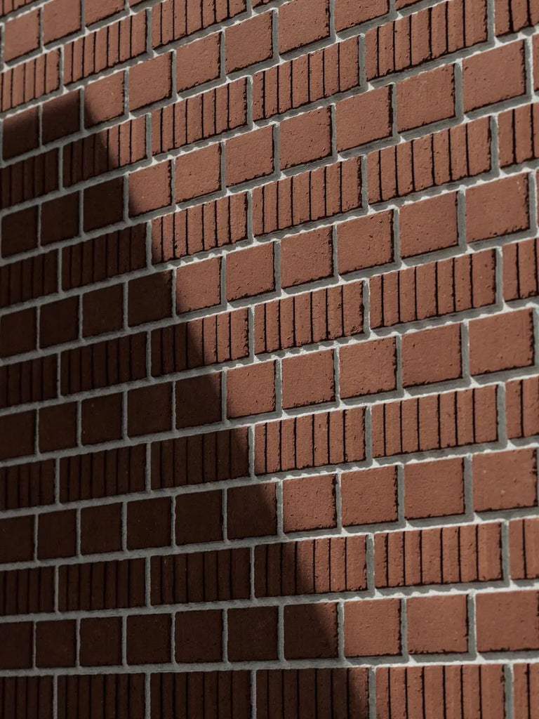Grooved Red Clay Brick Facade English Bond PBR Texture - Example Scene Visualization | Superellipse