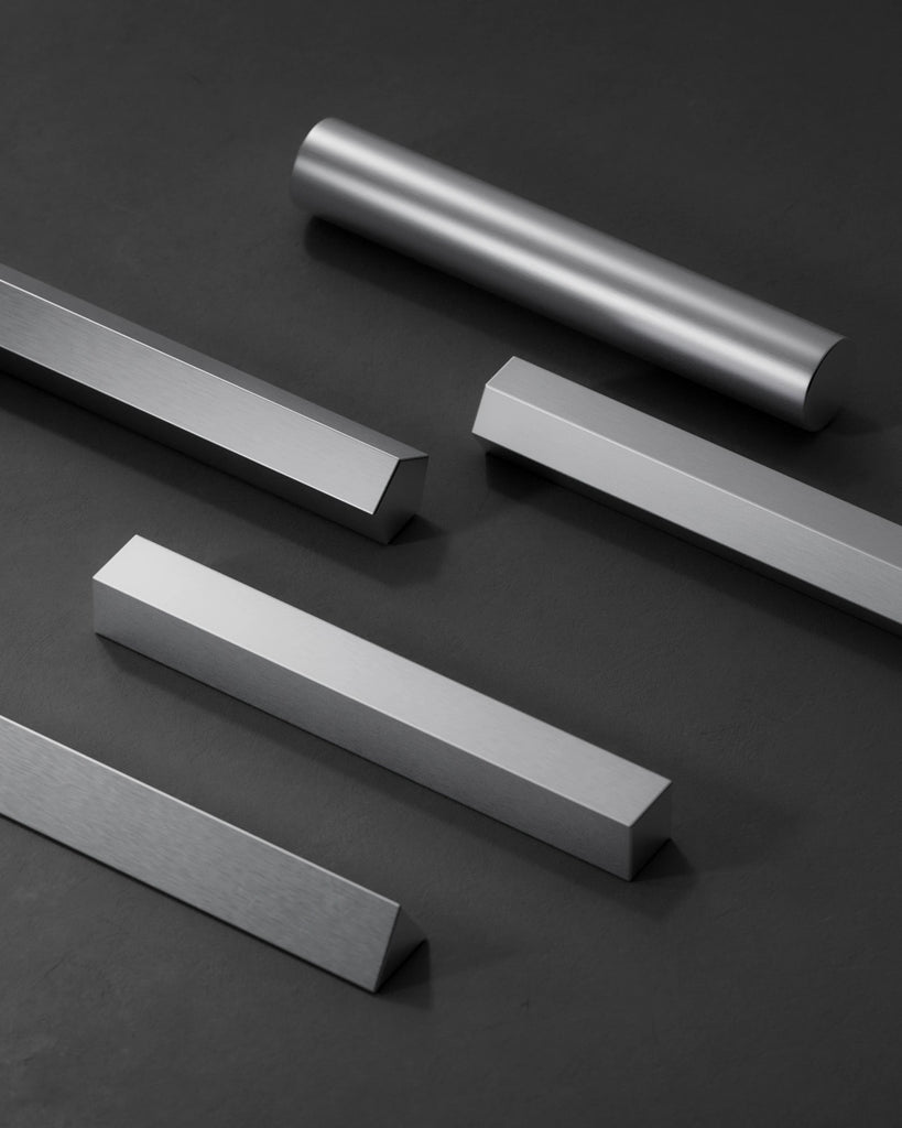 Buffed Linear Brushed Aluminium Metal PBR Texture - Example Scene Visualization | Superellipse